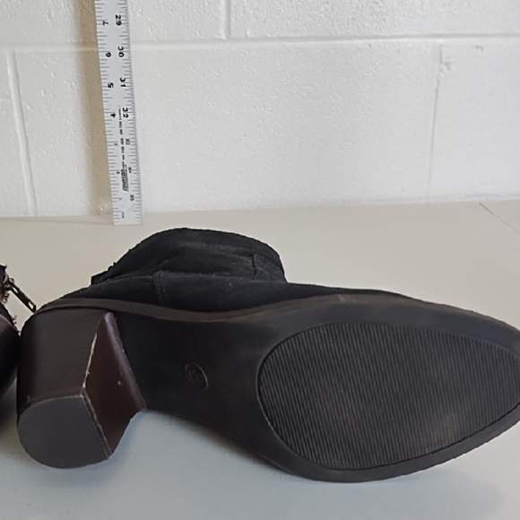 Vintage Massimo Black Heeled Ankle Boots Zip Back Red Opening Rubber Soles - Picture 8 of 16